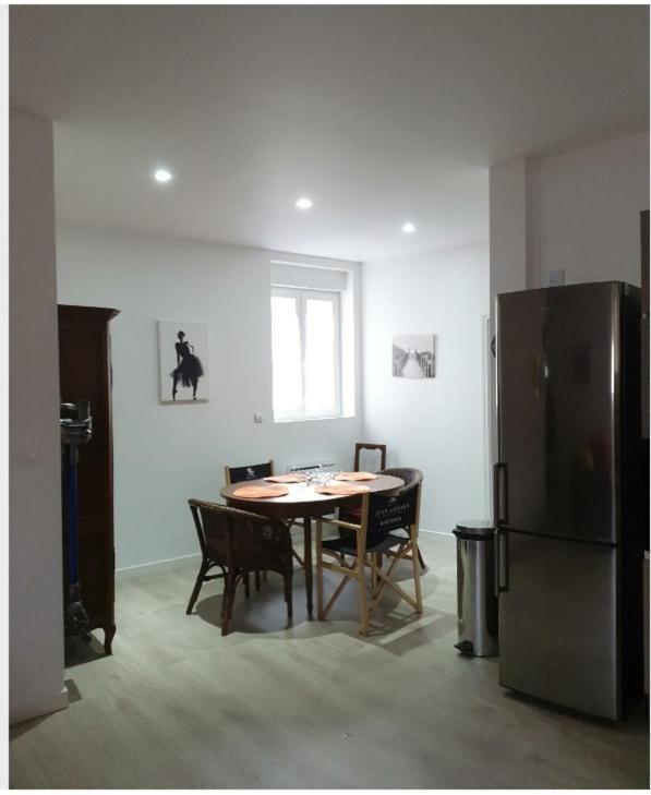 Appartement Hyper-Centre Epernay Avec Sauna Et Parking Prive Épernay Exterior foto
